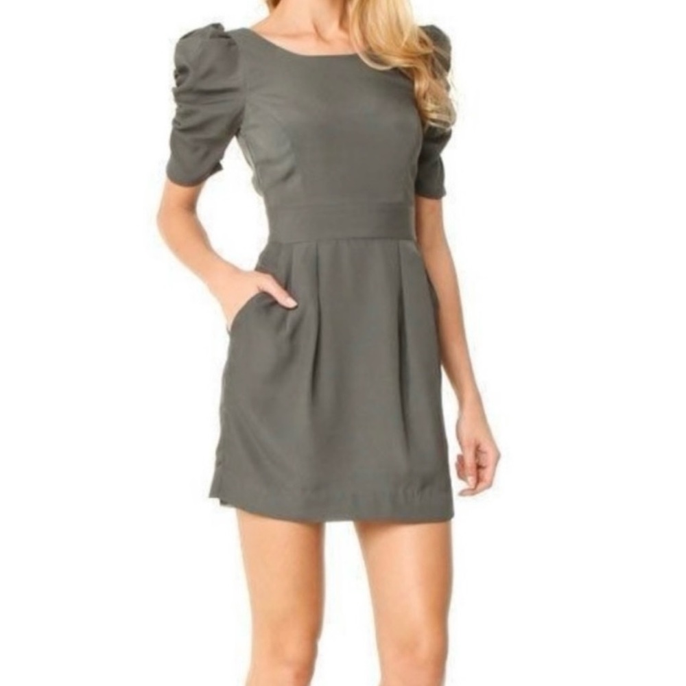 Puff Sleeved Clove Green BCBGeneration Chiffon Dress with Pockets and Vneck back